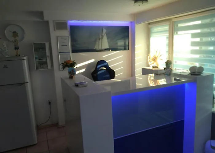 In Near The Dziwnówek